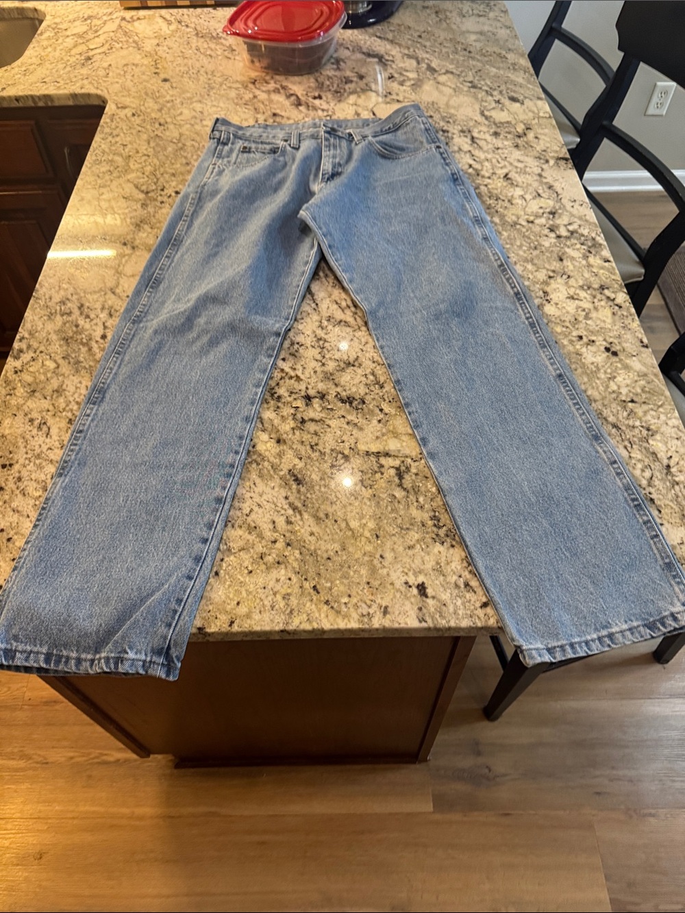 Wrangler Light Blue Straight-Leg Men's Jeans

BRAND NEW